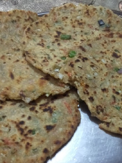 हेल्दी रोटी (healthy roti recipe in Hindi) रेसिपी मुख्य फोटो