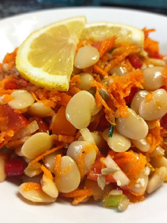Una foto de Ensalada de porotos blancos