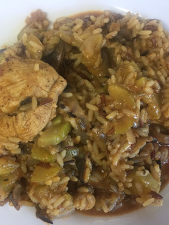 Una foto de Arroz con pollo