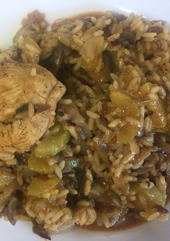 Una foto de Arroz con pollo