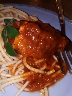 A picture of Yummy spaghetti and stew😋.