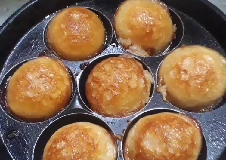 Kuzhi paniyaram/ sweet paniyaram