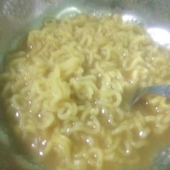 A picture of Maggi Soupy noodles.