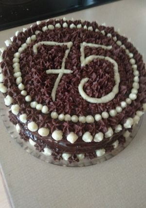 Csupa csoki torta recept fotója