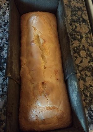 Una foto de Budín de limón sencillo
