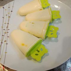 A picture of Mango popsicle.