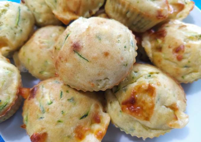 Muffin salati zucchine e provola