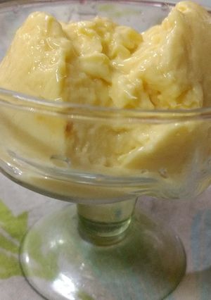 A picture of Amrakhand ice cream.