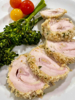 A picture of Chicken Cordon Bleu.
