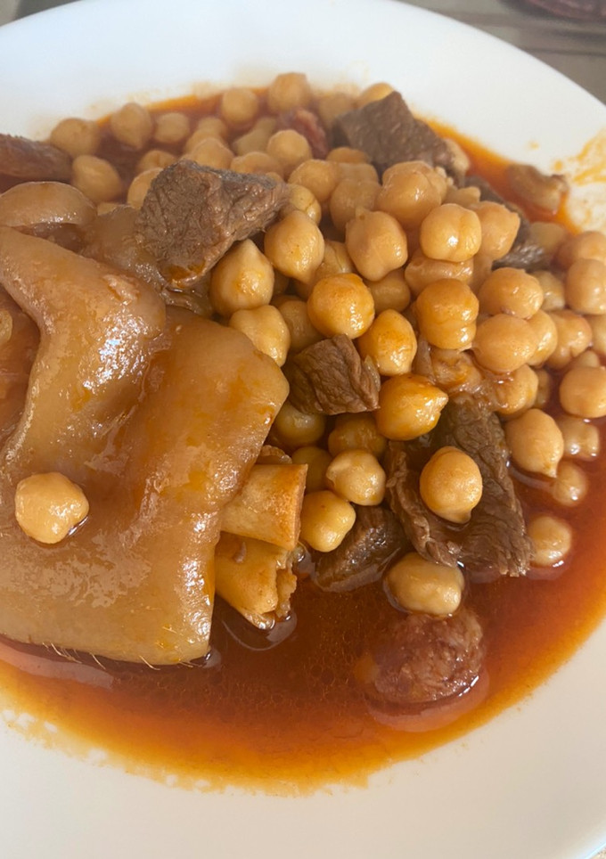 Una foto de Garbanzos con ternera a mi manera (olla GM d)