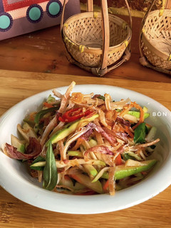Hình của món Gỏi Ổi Khô Mực.