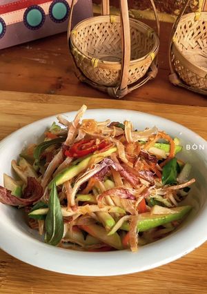 Hình của món Gỏi Ổi Khô Mực.
