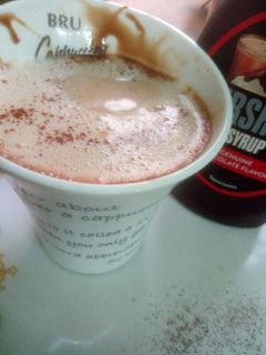 कॉफी विद चॉकलेट फ्लेवर (coffee with chocolate flavour recipe in Hindi) रेसिपी मुख्य फोटो