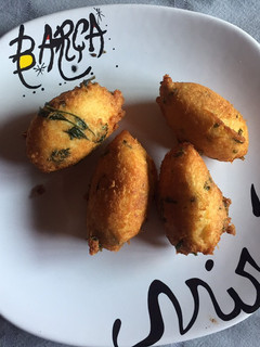 Una foto de Buñuelos de bacalao