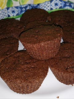 Una foto de Magdalenas de chocolate low carbs