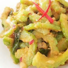 Bitter gourd in salted egg yolks A picture of Bitter gourd in salted egg yolks.