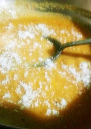 A picture of Besan ka halwa.