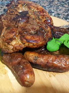 Una foto de Cerdo a la parrilla con aderezo de mostaza