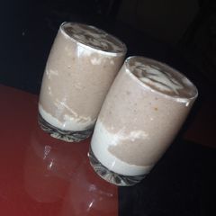 A picture of Mixed fruit smoothie.
