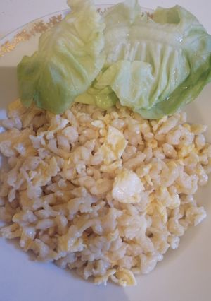 Tojásos nokedli salátával recept fotója