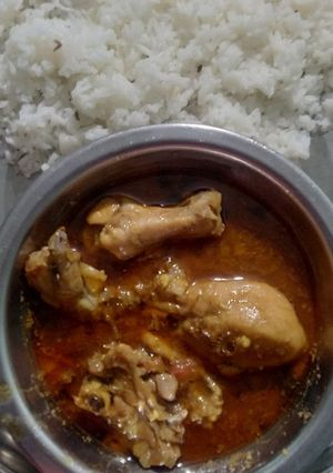 A picture of Chicken curry.