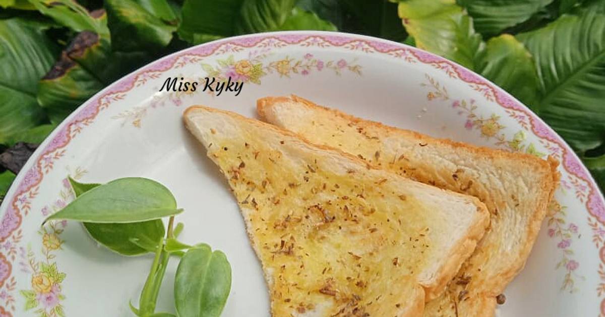 Resep Garlic Bread Teflon oleh Miss Kyky Cookpad