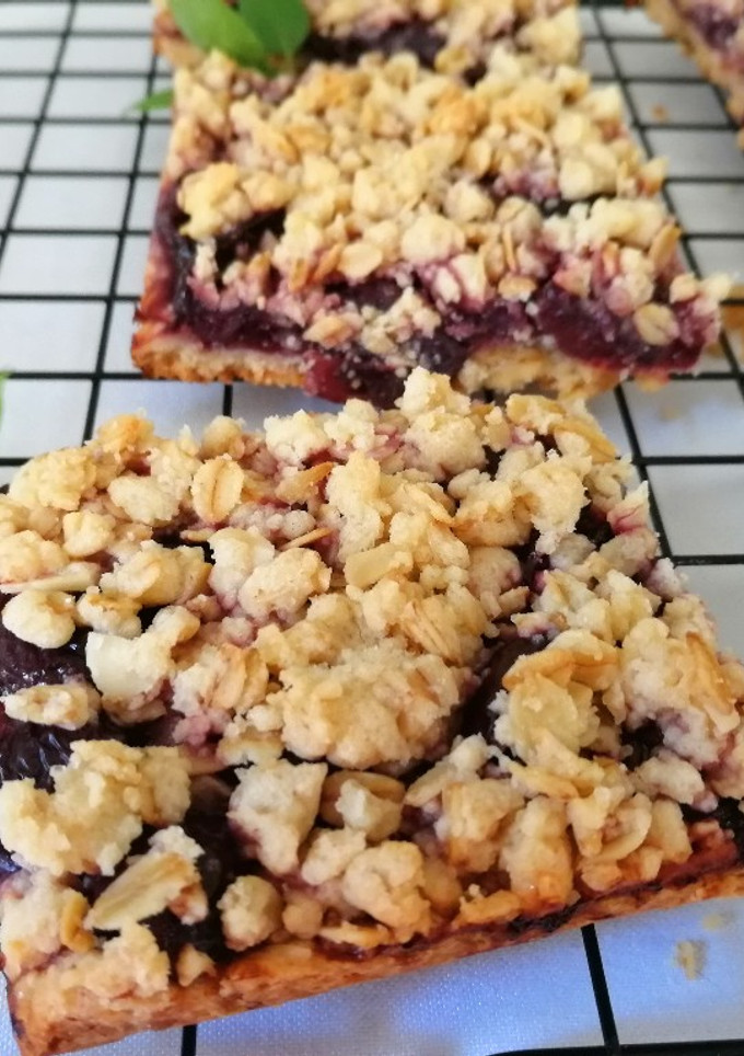 Una foto de Cuadritos de pay de cereza 🍒🥧
