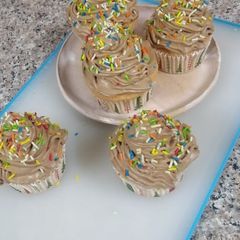 A picture of Vanilla cup cake.