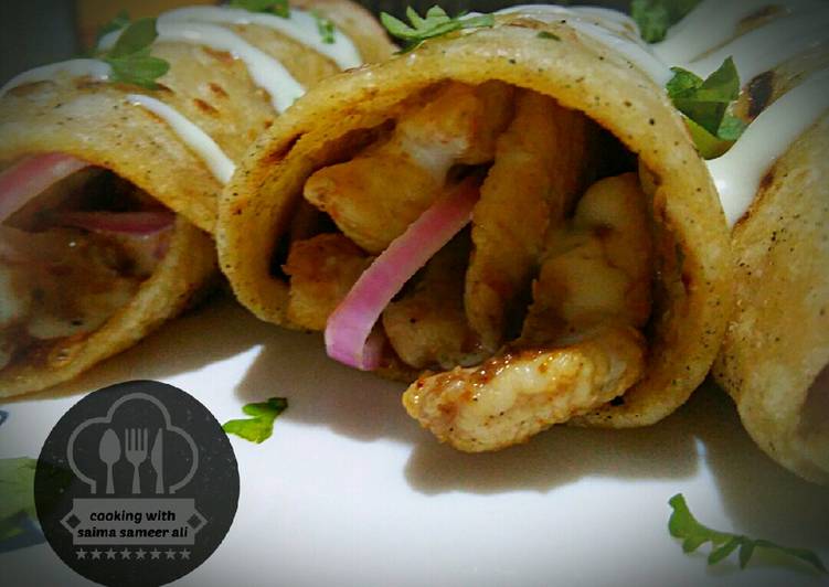 Simple Way to Make Ultimate Chicken roll paratha with garlic mayo sauce