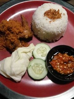 Foto resep Ayam Goreng Serundeng