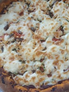 صورة لوصفة بيتزا 🍕🍕 ميكس جبن