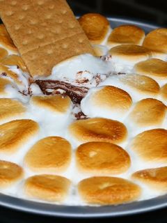 A picture of S'mores Dip.
