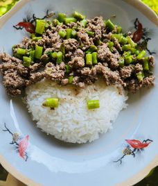 thịt bò xào măng tây