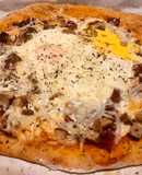 Pizza de boletus, trufa y jamón ibérico