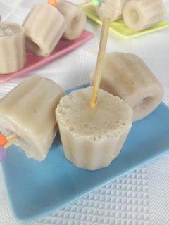 Una foto de Mini polos de plátano