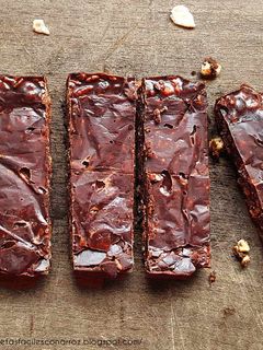Una foto de Turrón crocante de chocolate y cereal de arroz (SÚPER ECONÓMICO)