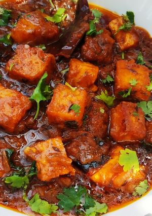 A picture of Paneer Masala.