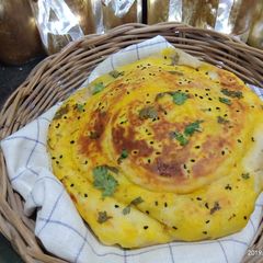 A picture of Turkish style bread.