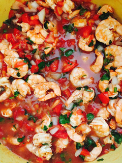 Una foto de Ceviche de camarón