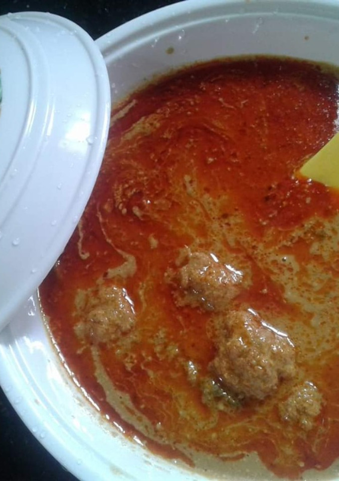 மட்டன் கோலா தேங்காய் பால் குழம்பு செய்முறை முக்கிய புகைப்படம்