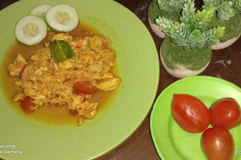 Bagaimana Membuat 255. Ayam suwir rica rica tomat Ekonomis