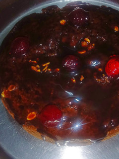 चॉकलेट कुकर केक (Chocolate cooker cake recipe in hindi) रेसिपी मुख्य फोटो