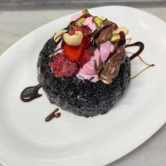 A picture of Chocolate🍫 Nutella Semolina Halwa with Ice - Cream 🍦.
