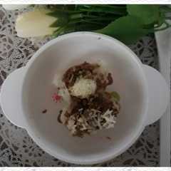 A picture of Mpasi 10 bulan (nasi tim ayam kecap).