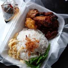 Nasi Uduk Ricecooker রেসিপির প্রধান ছবি