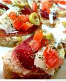 Montadito de mojama y manchego