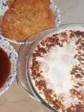 Creamy dahi bare with imli ki khatti meethi chutney 😋 or papri