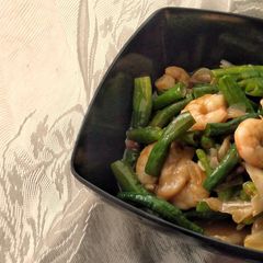 A picture of Long Beans and Prawns in Oyster Sauce.