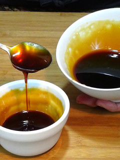 Una foto de Cómo hacer Caramelo líquido perfecto para flanes, budín, pudín, postres, Etc. (No se endurece)