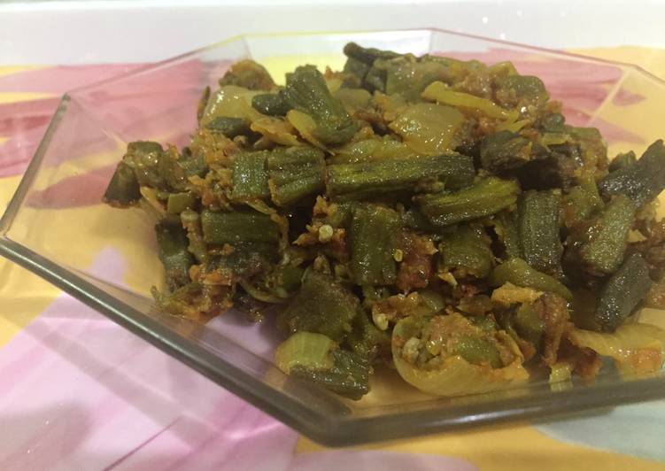 Recipe of Any-night-of-the-week Bhindi pyaz